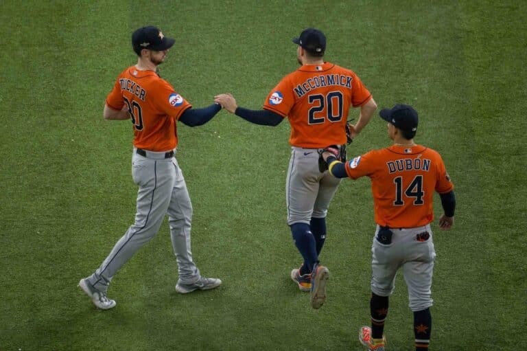 Alvarez hits 2 of Astros' 7 HRs in 10-1 win over A's, who fall to 10-45 MLB  - Bally Sports