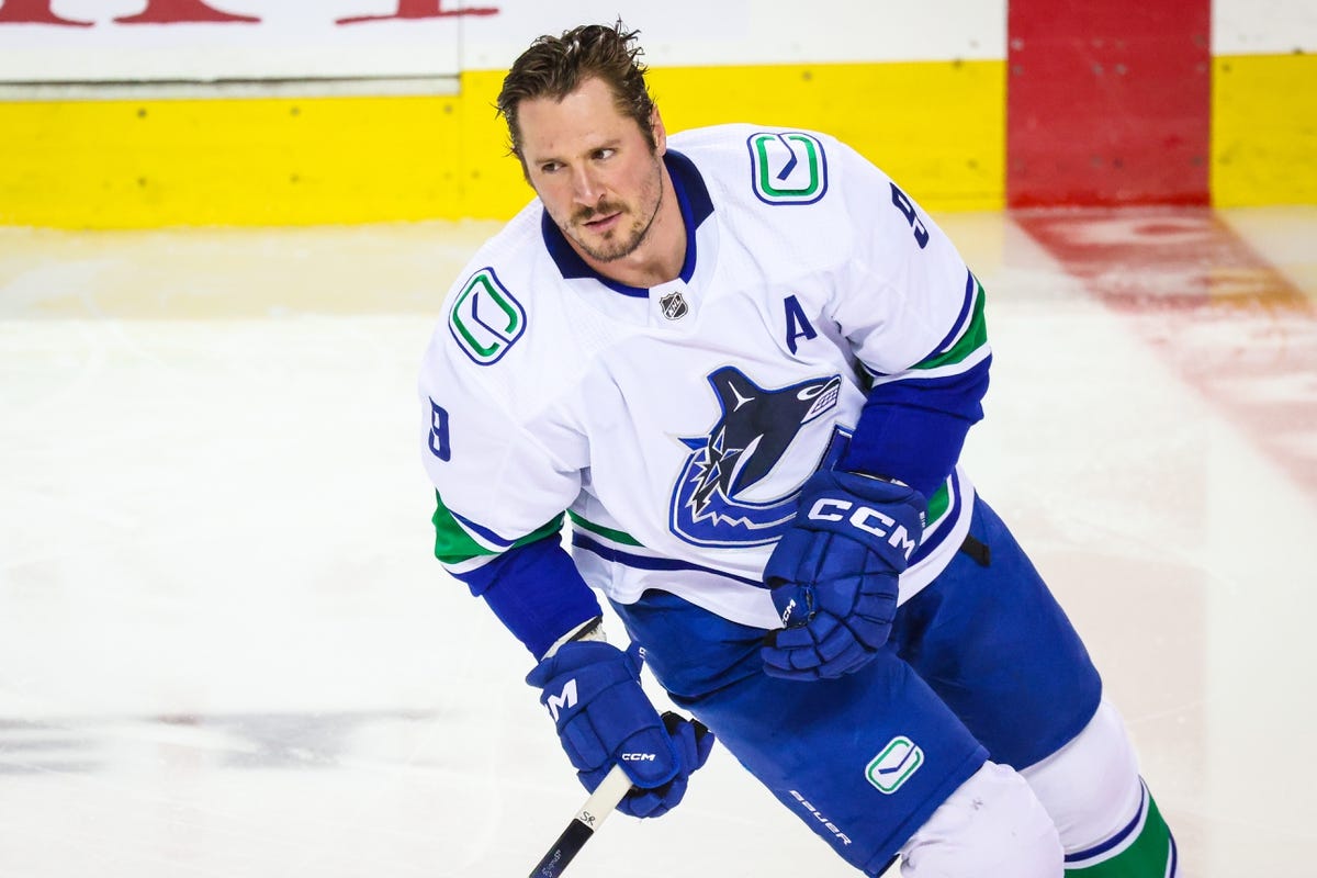 Live stream canucks game best sale tonight free