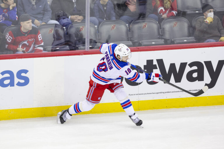 How to Watch Rangers at Canucks: Stream NHL Live, TV Channel